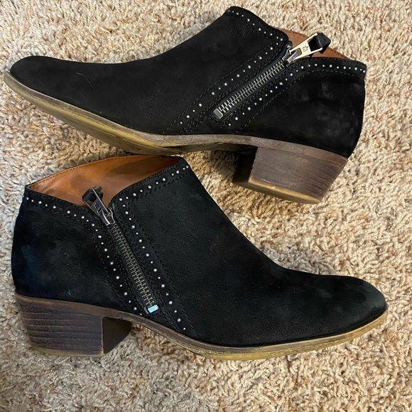 LUCKY Brand Benna Ankle Booties Boots Black Studded 8.5M Leather Zip Up - Picture 3 of 11